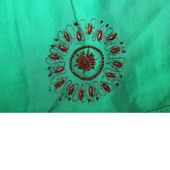 BCBG Max Azria Skirt - Green with Flower Design - Waist 30 - Length 18.5 - Picture 4 of 14